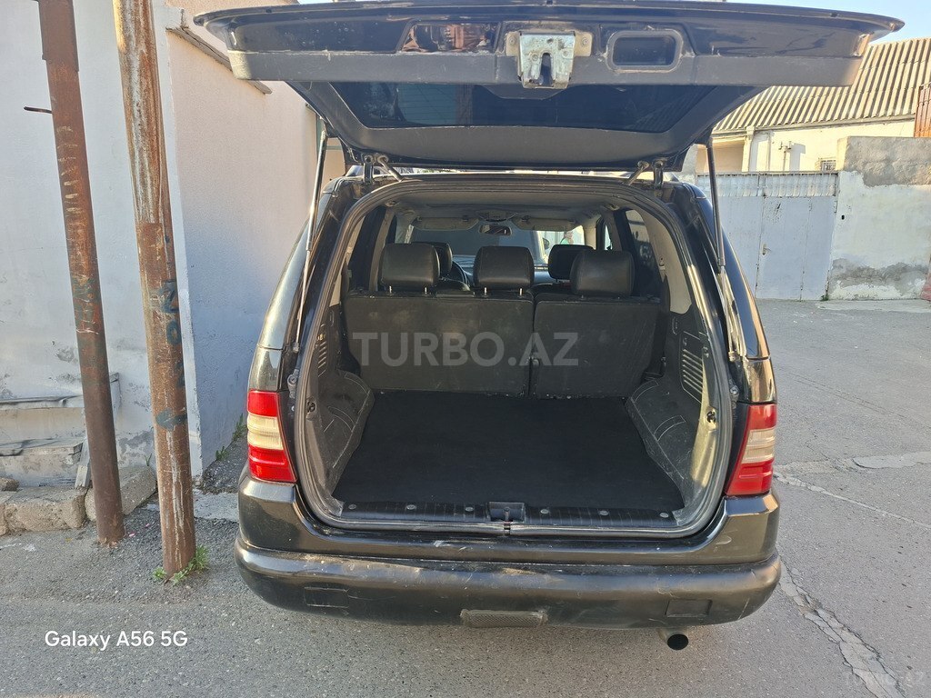 Mercedes ML 320