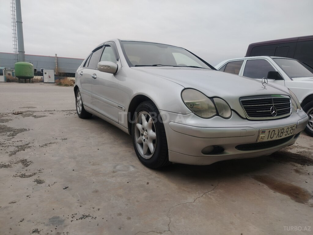 Mercedes C 220