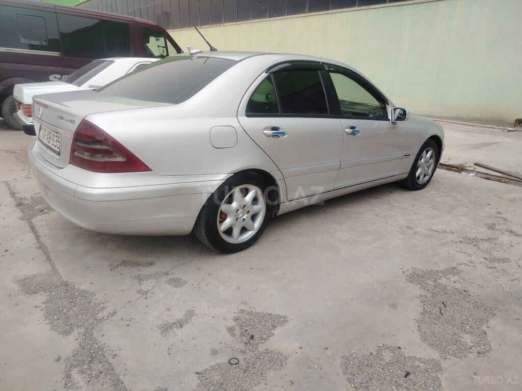 Mercedes C 220