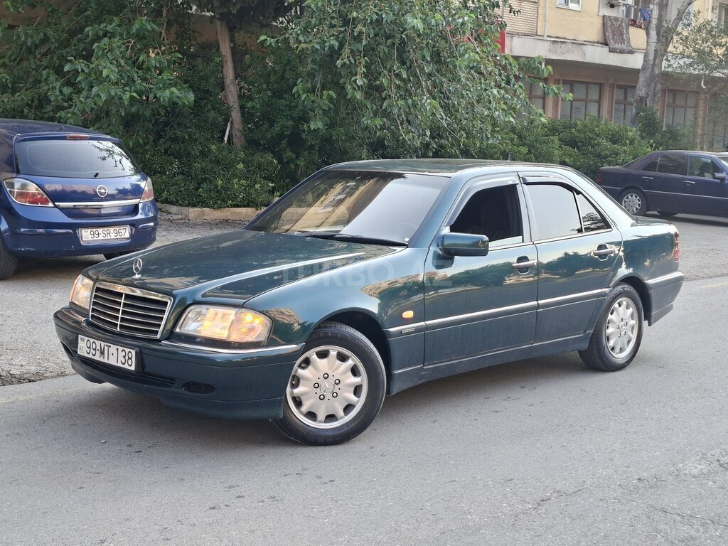 Mercedes C 180