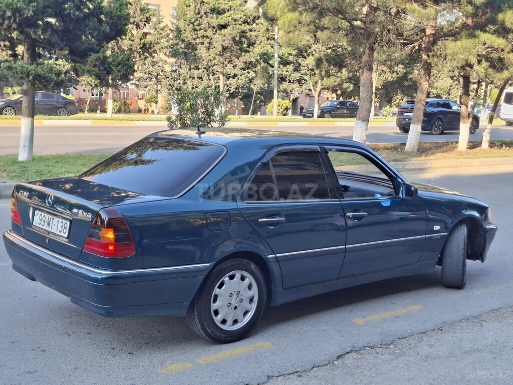 Mercedes C 180