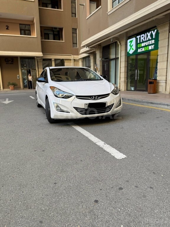 Hyundai Elantra