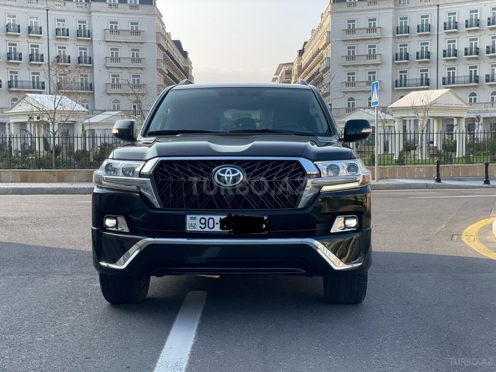 Toyota Land Cruiser