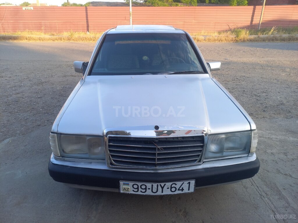 Mercedes 190