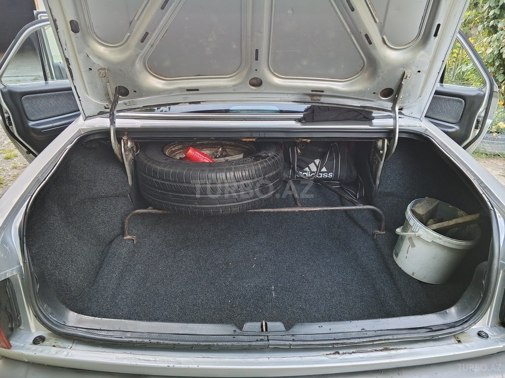 GAZ 31105 "Volga"