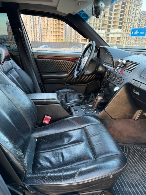 Mercedes C 220