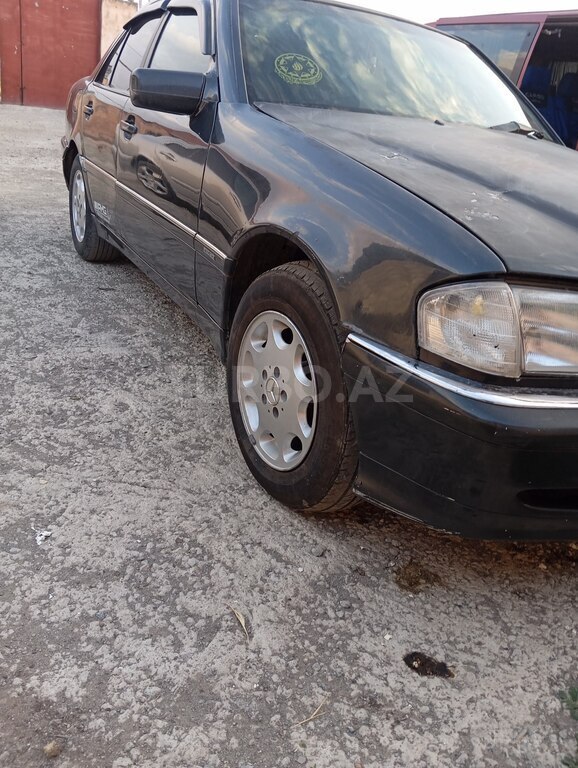 Mercedes C 250