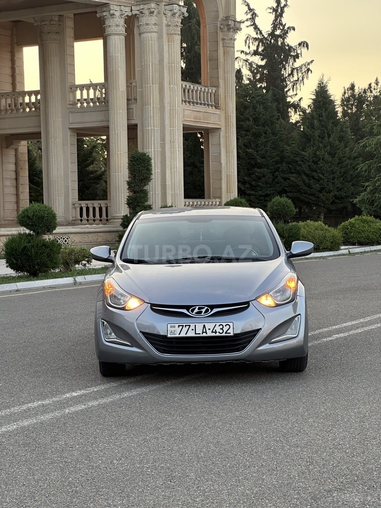 Hyundai Elantra