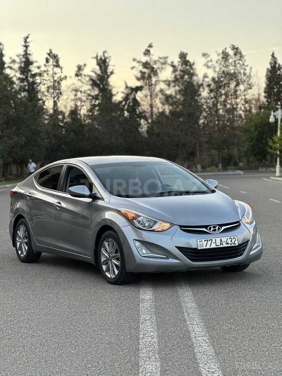 Hyundai Elantra