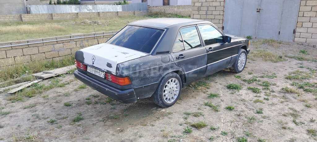 Mercedes 190