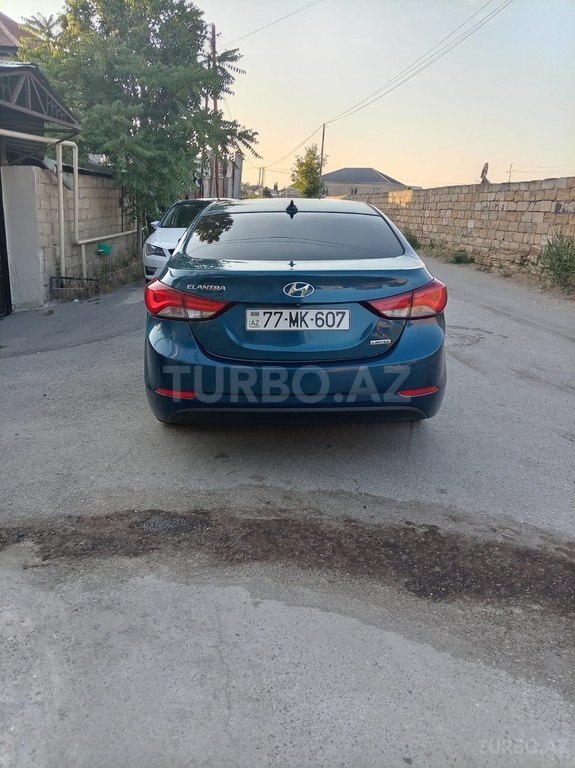 Hyundai Elantra