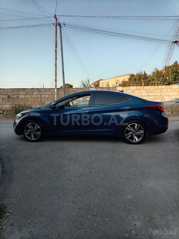 Hyundai Elantra