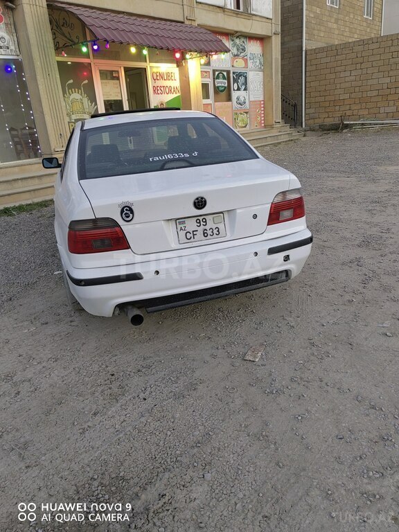 BMW 525