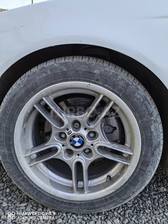 BMW 525