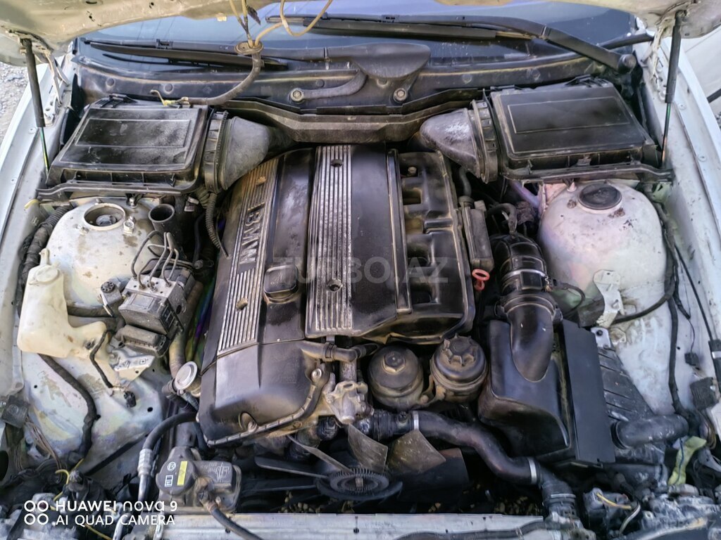 BMW 525
