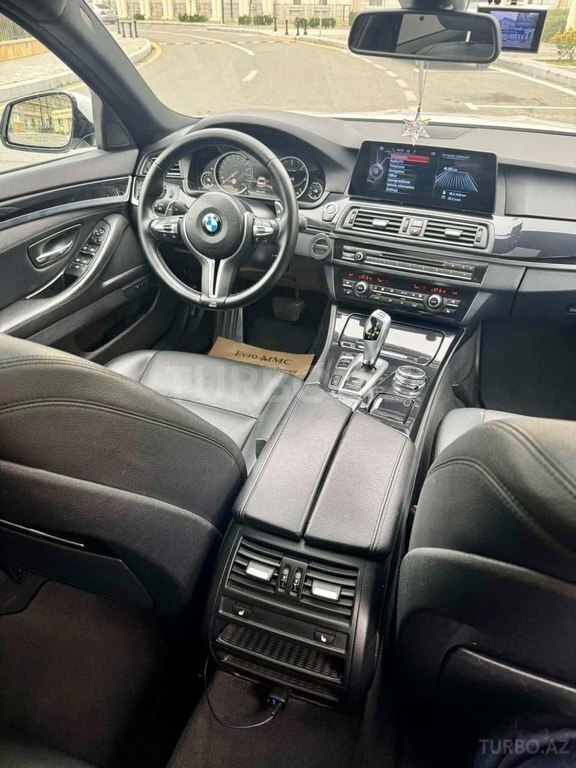 BMW 525