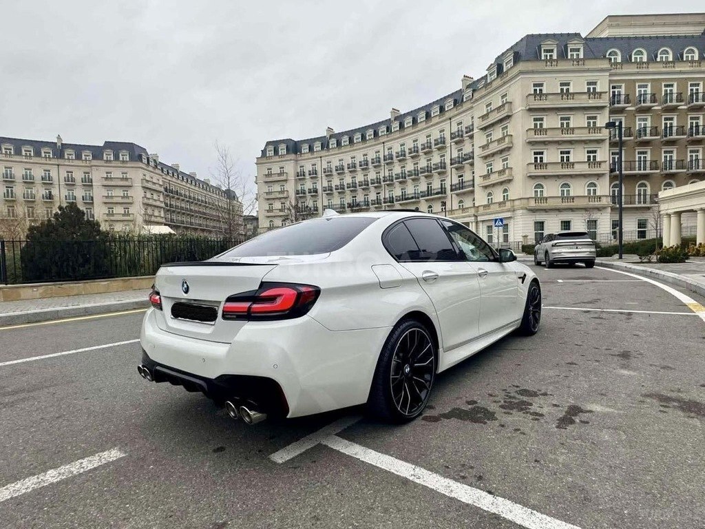 BMW 525