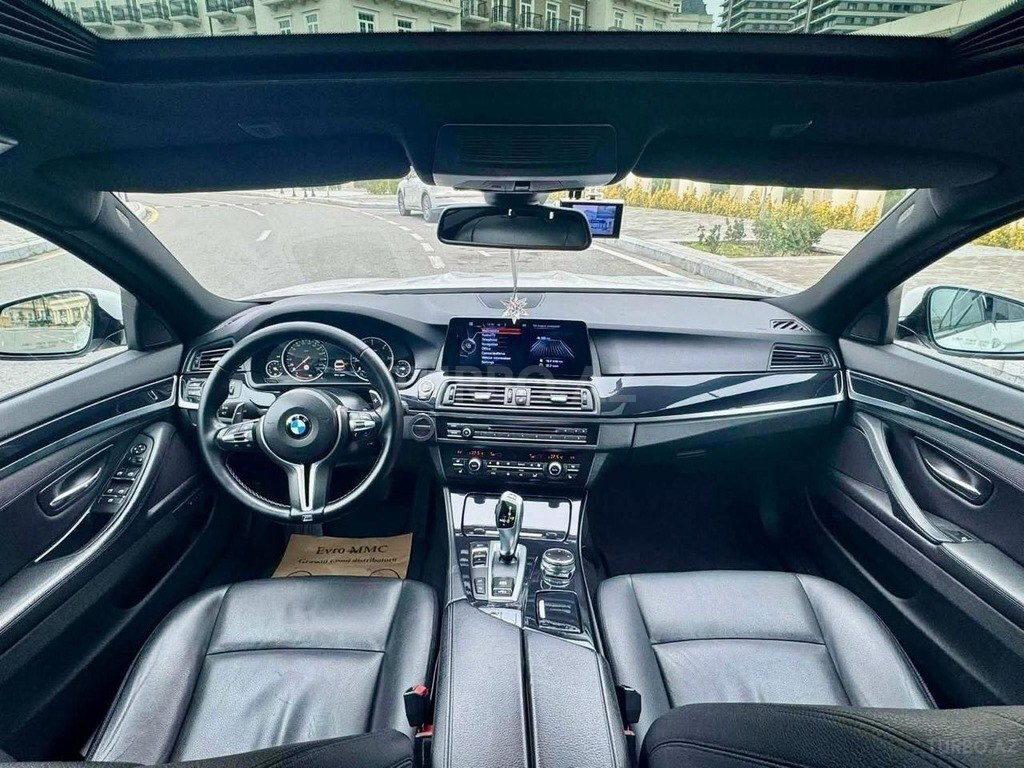 BMW 525