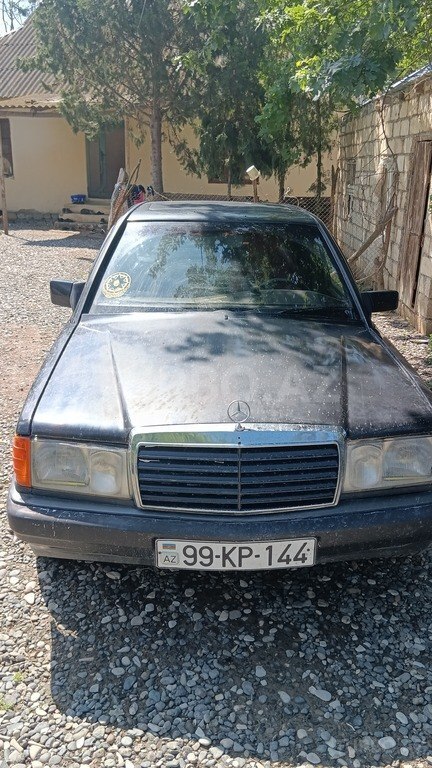 Mercedes 190