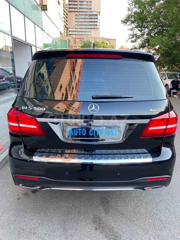Mercedes GLS 500 4MATIC