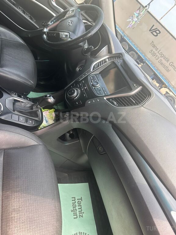 Hyundai Grand Santa Fe