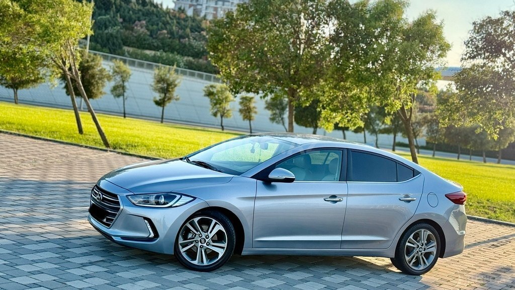 Hyundai Elantra