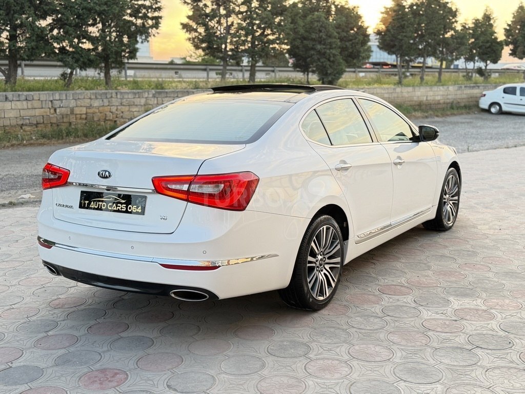 Kia Cadenza