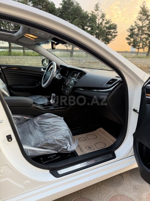 Kia Cadenza