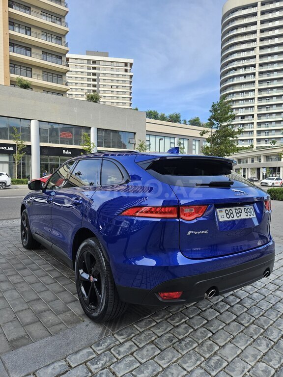 Jaguar F-Pace