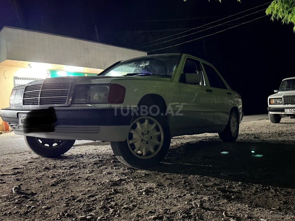 Mercedes 190