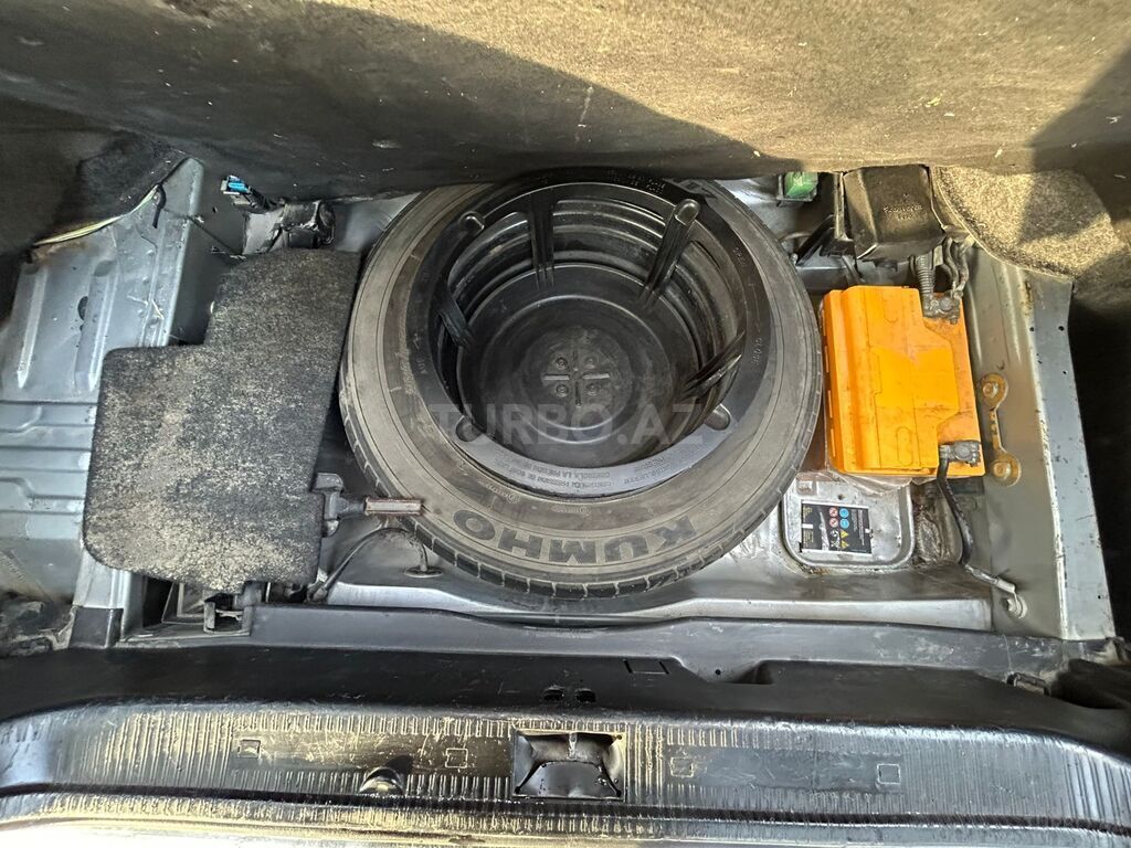 Mercedes C 200