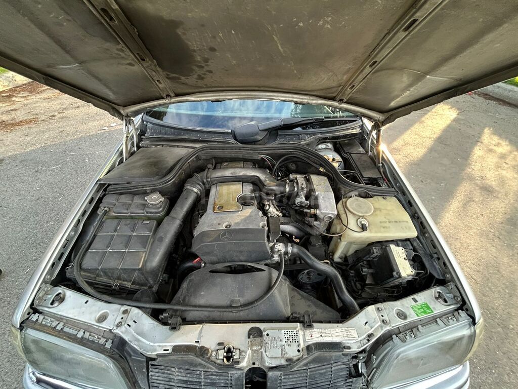 Mercedes C 200