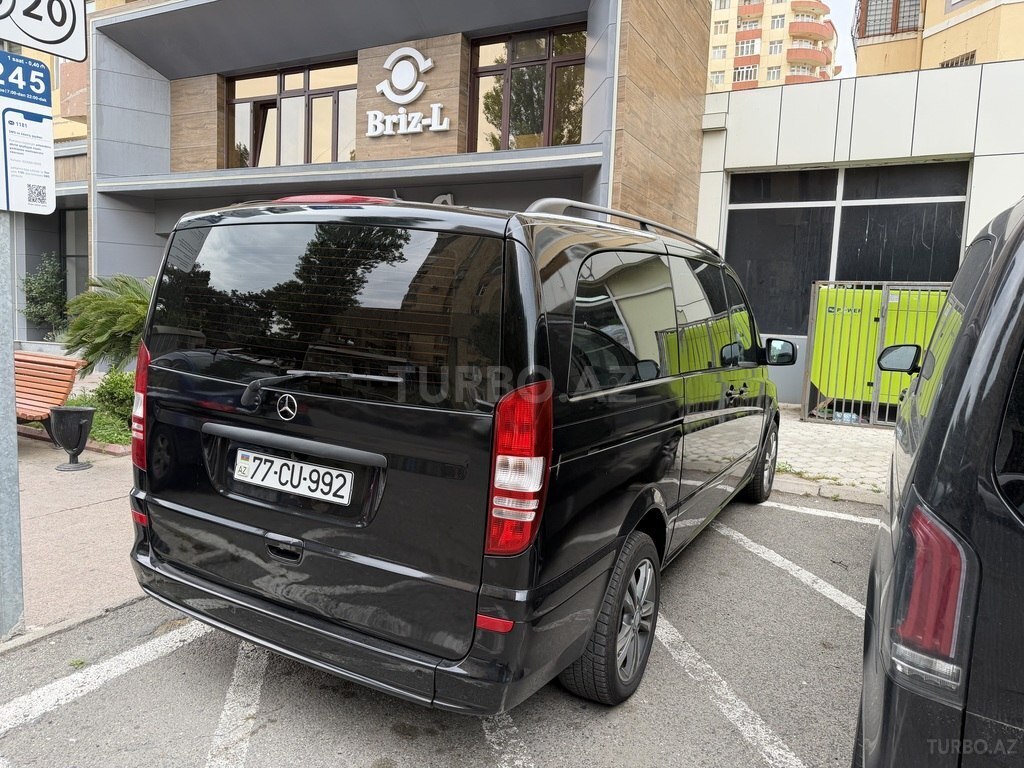 Mercedes Viano