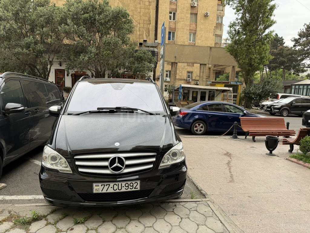 Mercedes Viano