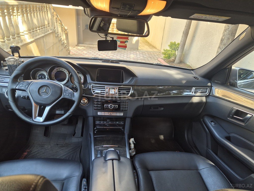 Mercedes E 250