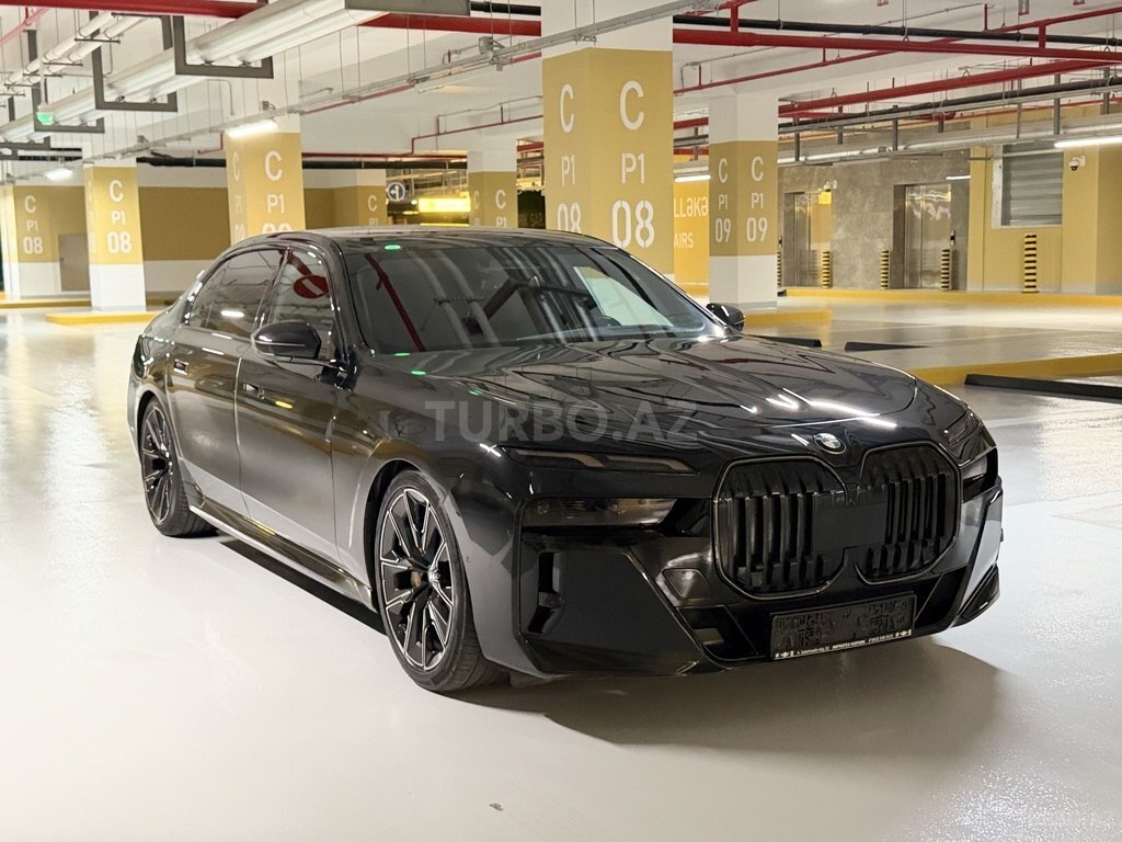 BMW 740