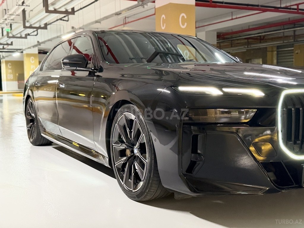 BMW 740