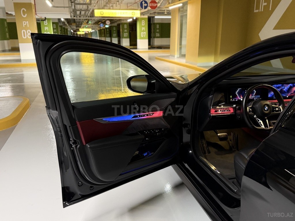 BMW 740