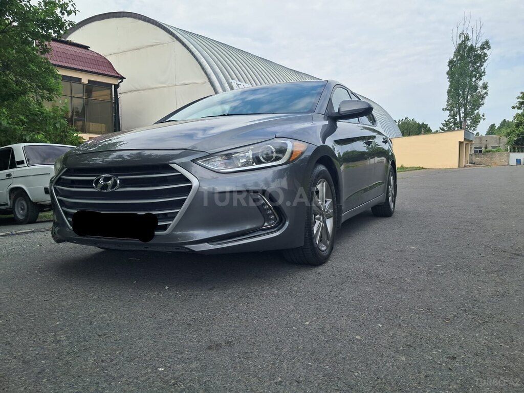 Hyundai Elantra