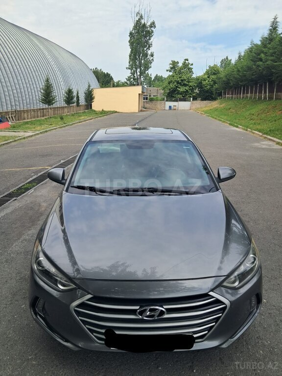 Hyundai Elantra