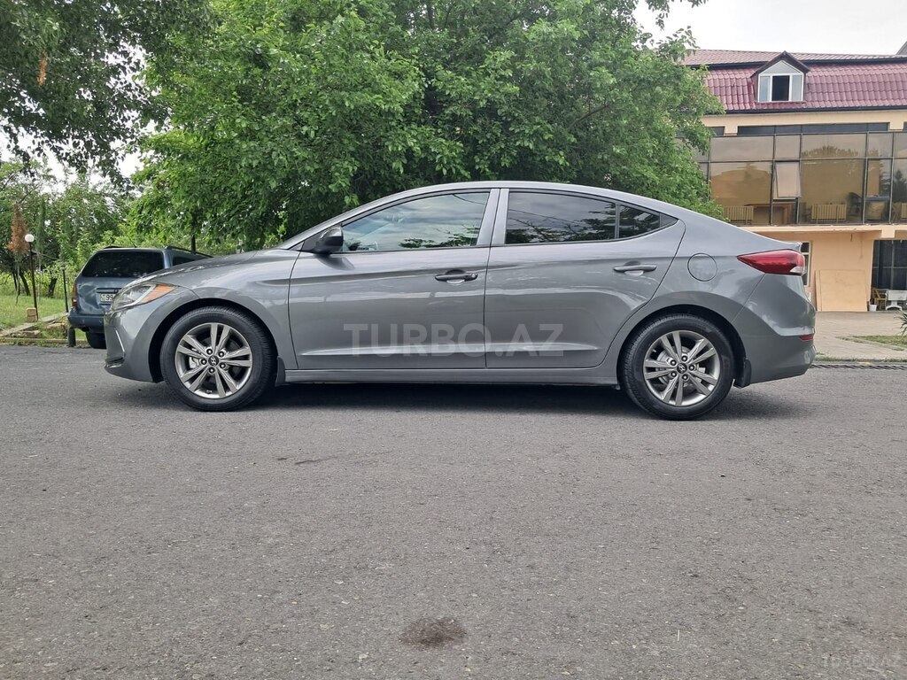 Hyundai Elantra