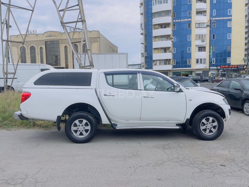 Mitsubishi L200