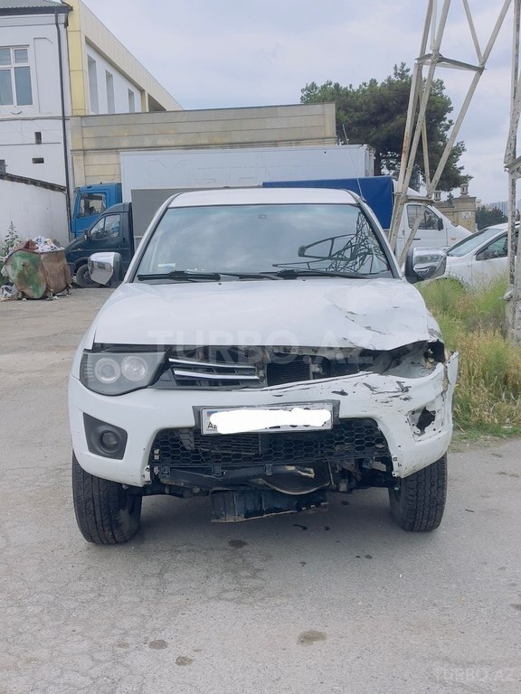 Mitsubishi L200