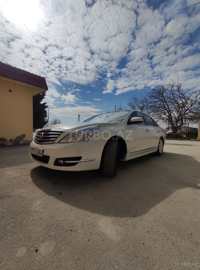Nissan Teana