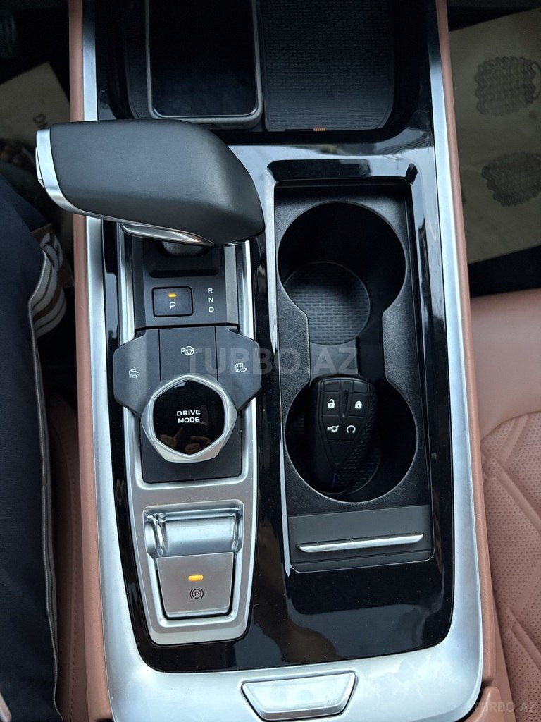 Changan Nevo Q05