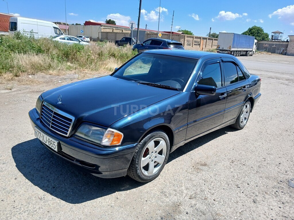Mercedes C 180
