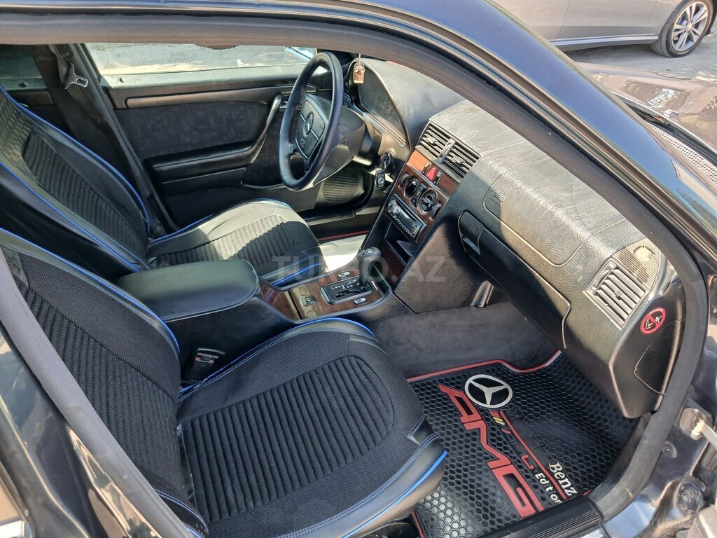 Mercedes C 180