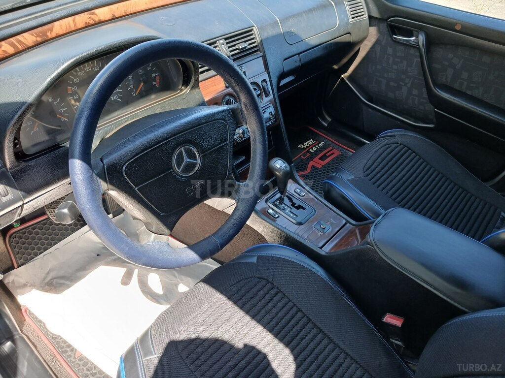 Mercedes C 180