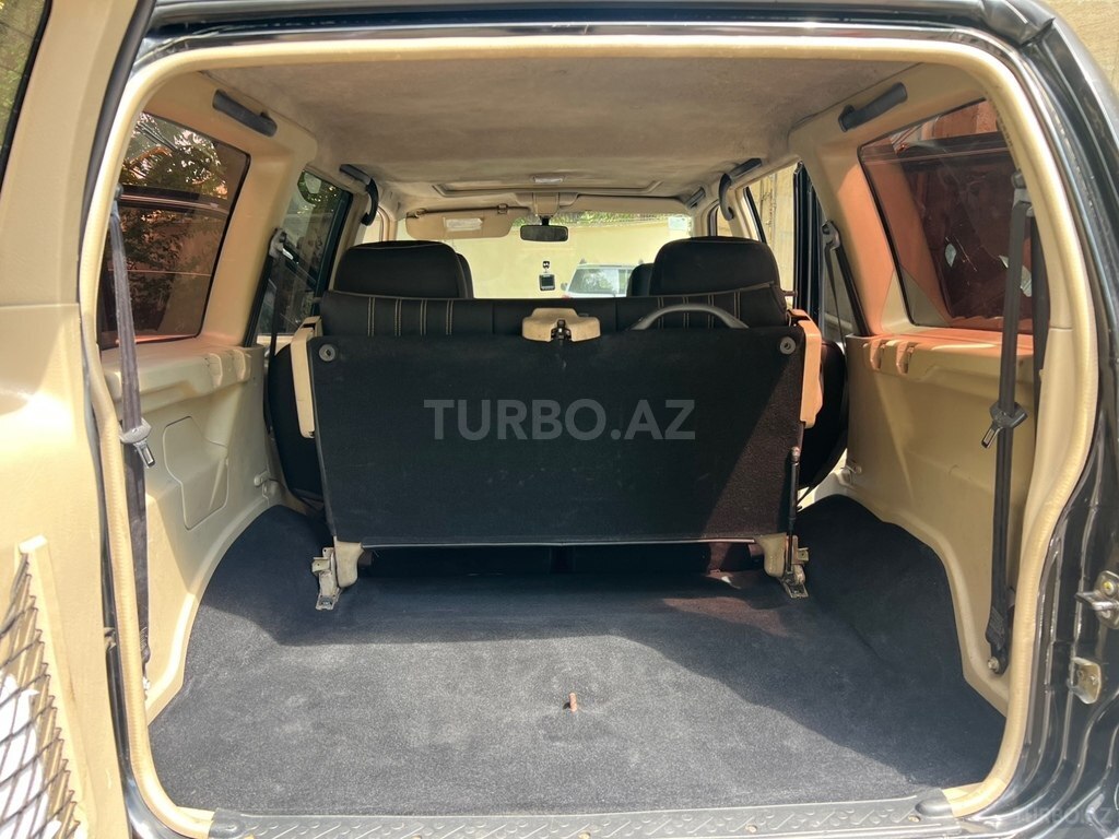 Nissan Terrano II