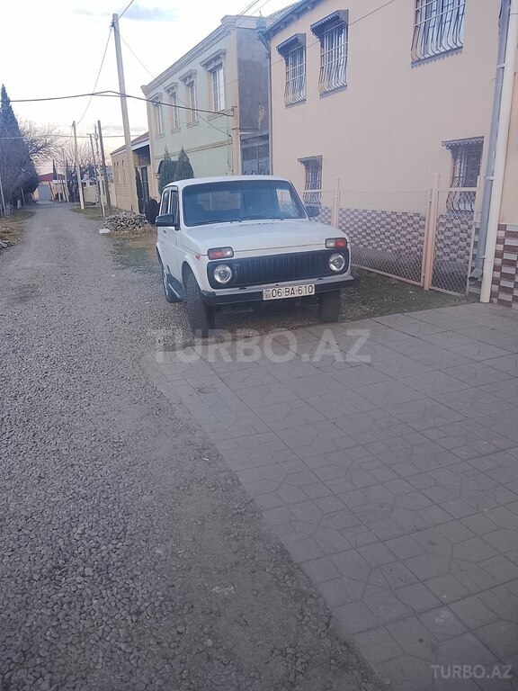 LADA (VAZ) Niva